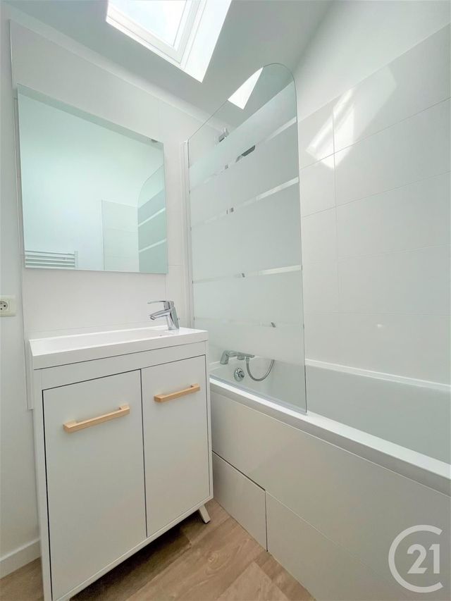 Appartement F2 à louer - 2 pièces - 43.8 m2 - ORLEANS - 45 - CENTRE - Century 21 Premium