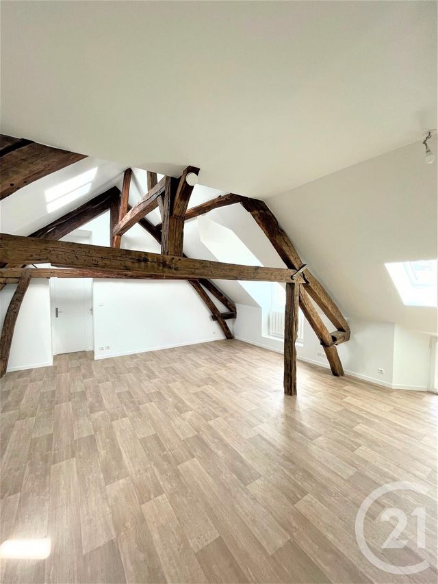 Appartement F2 à louer - 2 pièces - 43.8 m2 - ORLEANS - 45 - CENTRE - Century 21 Premium