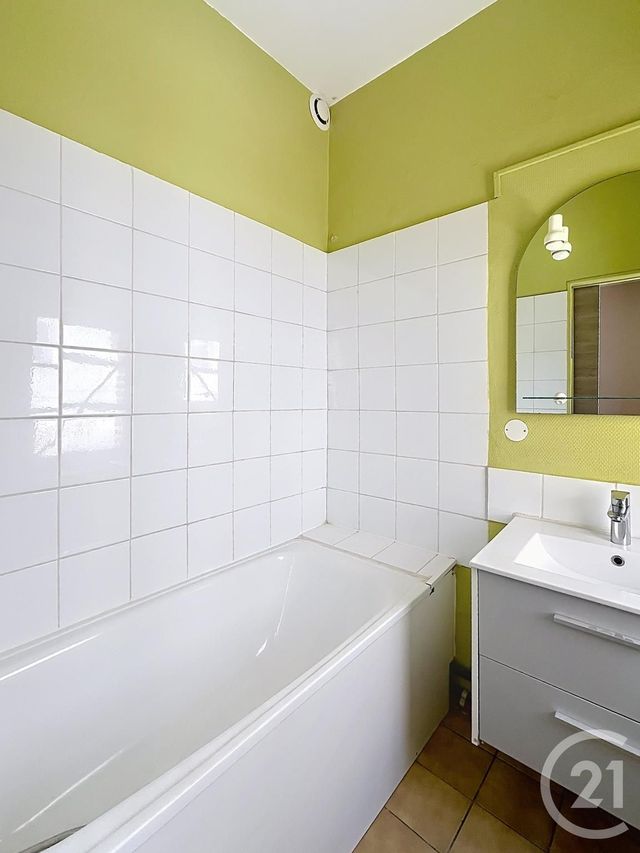Appartement F3 à louer - 3 pièces - 69.8 m2 - ORLEANS - 45 - CENTRE - Century 21 Premium