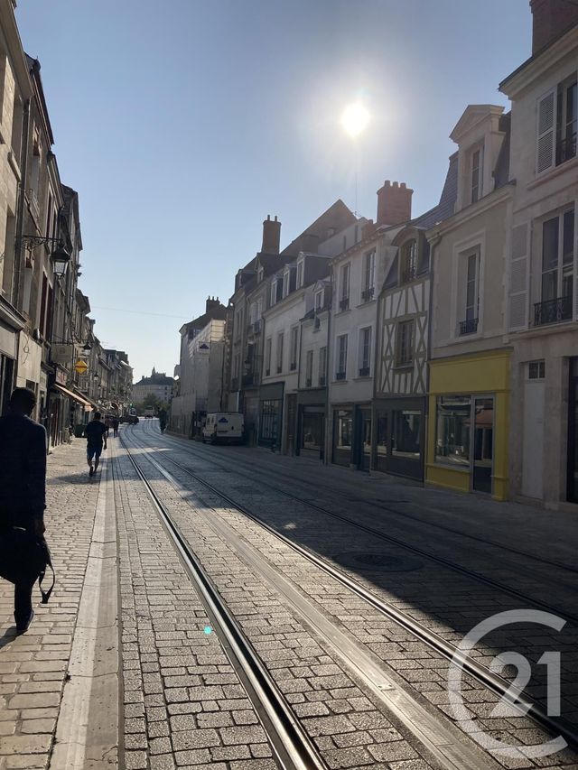 Appartement F3 à louer - 3 pièces - 69.8 m2 - ORLEANS - 45 - CENTRE - Century 21 Premium