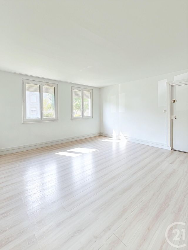 Appartement F2 à louer - 3 pièces - 65.32 m2 - ST JEAN DE BRAYE - 45 - CENTRE - Century 21 Premium