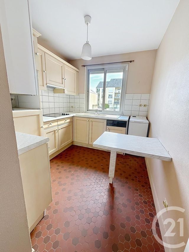 Appartement F2 à louer - 2 pièces - 57.36 m2 - ORLEANS - 45 - CENTRE - Century 21 Premium