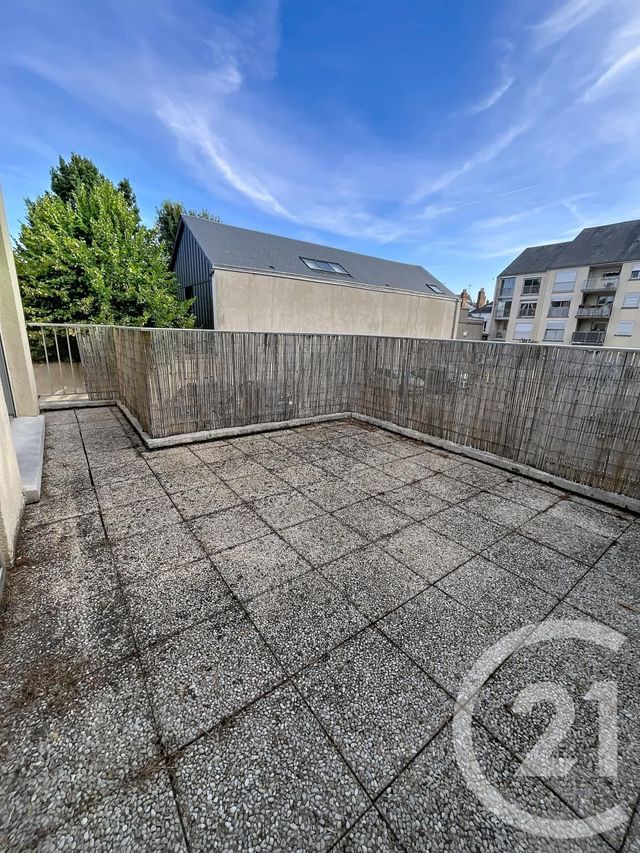 Appartement F2 à louer - 2 pièces - 57.36 m2 - ORLEANS - 45 - CENTRE - Century 21 Premium