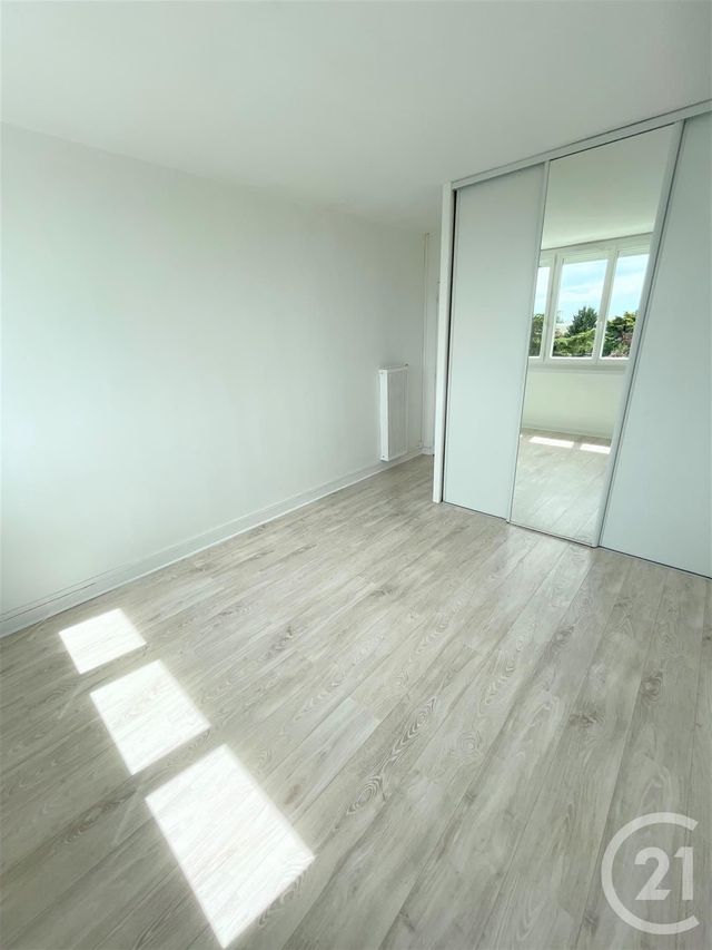 Appartement F3 à louer - 3 pièces - 78.78 m2 - ST JEAN LE BLANC - 45 - CENTRE - Century 21 Premium