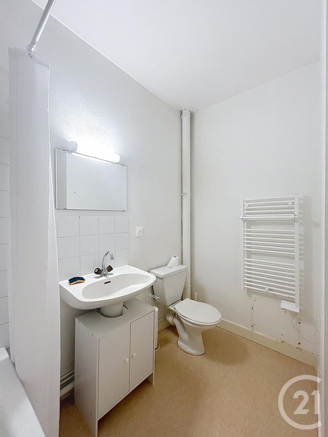 Appartement F1 à louer - 1 pièce - 26.17 m2 - ORLEANS - 45 - CENTRE - Century 21 Premium
