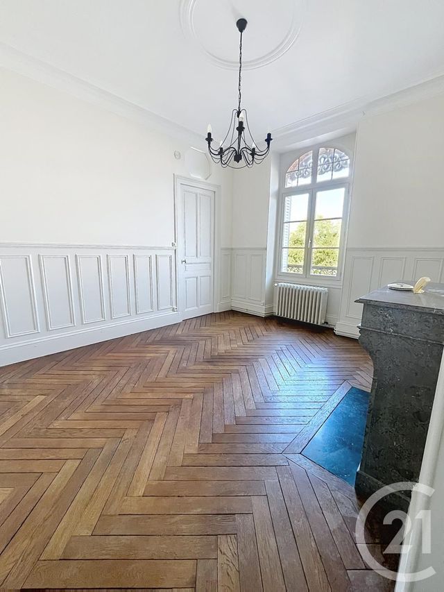 Appartement F2 à louer - 2 pièces - 67.62 m2 - ORLEANS - 45 - CENTRE - Century 21 Premium