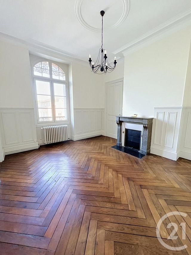 Appartement F2 à louer - 2 pièces - 67.62 m2 - ORLEANS - 45 - CENTRE - Century 21 Premium