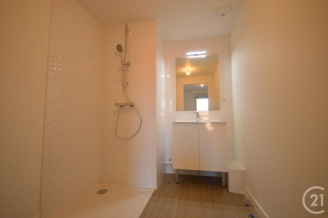 Appartement F4 à louer - 4 pièces - 75.41 m2 - ST JEAN DE BRAYE - 45 - CENTRE - Century 21 Premium