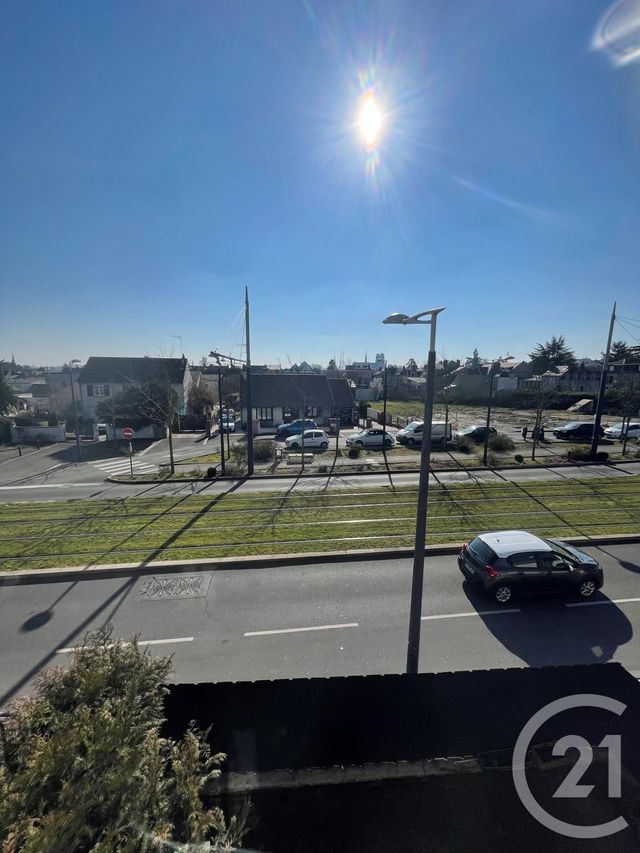 Appartement F4 à louer - 4 pièces - 79.03 m2 - ORLEANS - 45 - CENTRE - Century 21 Premium