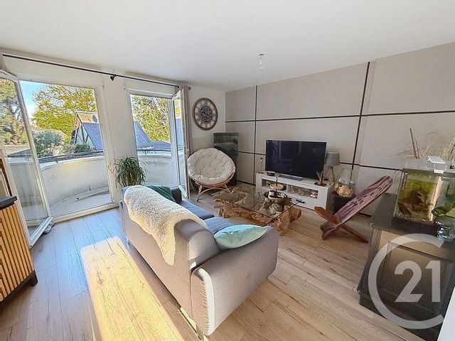 Appartement F2 à louer - 2 pièces - 49.0 m2 - FLEURY LES AUBRAIS - 45 - CENTRE - Century 21 Premium
