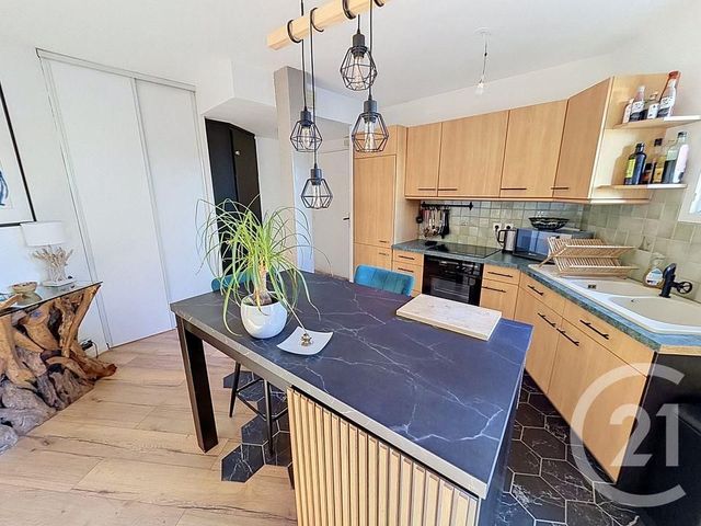 Appartement F2 à louer - 2 pièces - 49.0 m2 - FLEURY LES AUBRAIS - 45 - CENTRE - Century 21 Premium