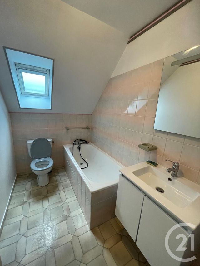 maison à louer - 6 pièces - 102.0 m2 - FLEURY LES AUBRAIS - 45 - CENTRE - Century 21 Premium