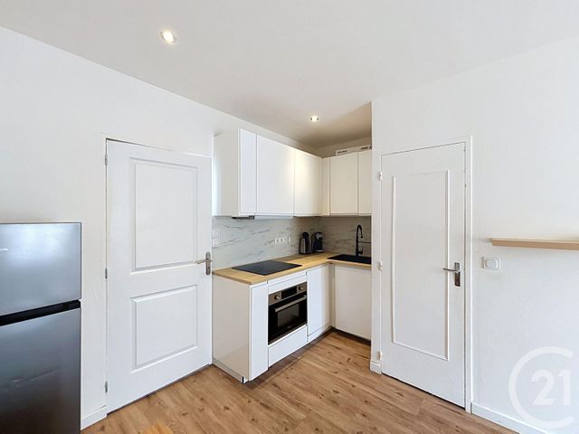 Appartement F2 à louer - 2 pièces - 32.28 m2 - FLEURY LES AUBRAIS - 45 - CENTRE - Century 21 Premium