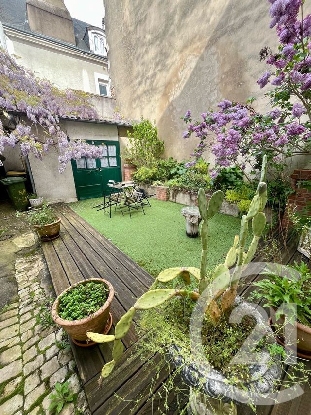 Appartement F2 à louer - 2 pièces - 48.39 m2 - ORLEANS - 45 - CENTRE - Century 21 Premium