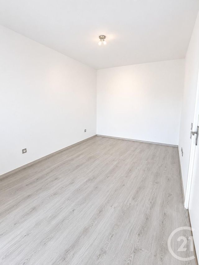 Appartement F2 à vendre - 2 pièces - 42.0 m2 - LA CHAPELLE ST MESMIN - 45 - CENTRE - Century 21 Premium