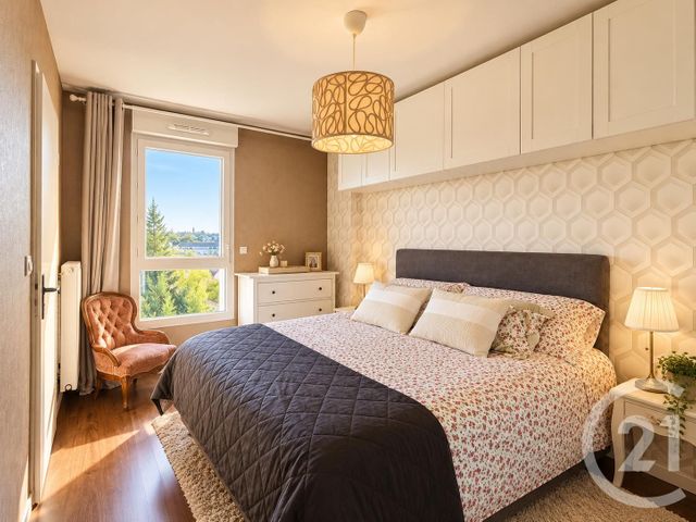 Appartement F4 à vendre - 2 pièces - 77.0 m2 - ORLEANS - 45 - CENTRE - Century 21 Premium