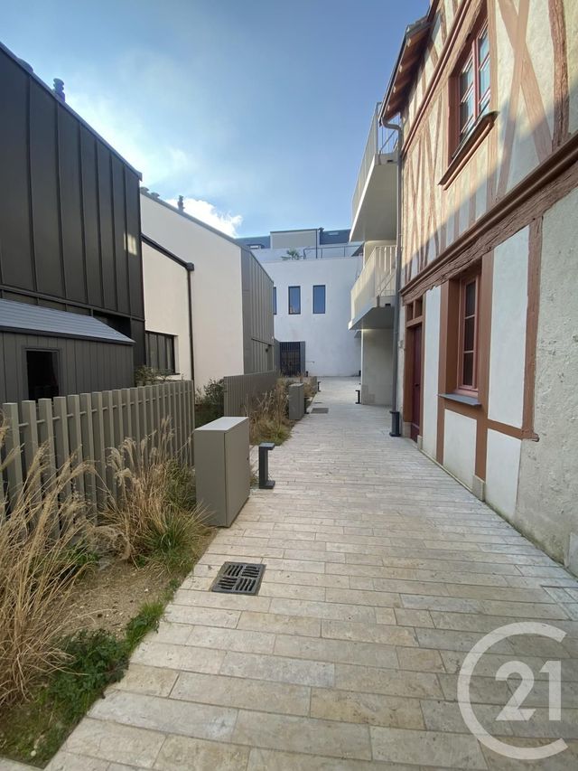 Appartement F2 à louer - 2 pièces - 44.1 m2 - ORLEANS - 45 - CENTRE - Century 21 Premium