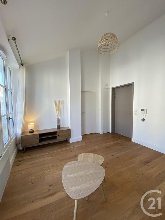 Appartement F2 à louer - 2 pièces - 44.1 m2 - ORLEANS - 45 - CENTRE - Century 21 Premium