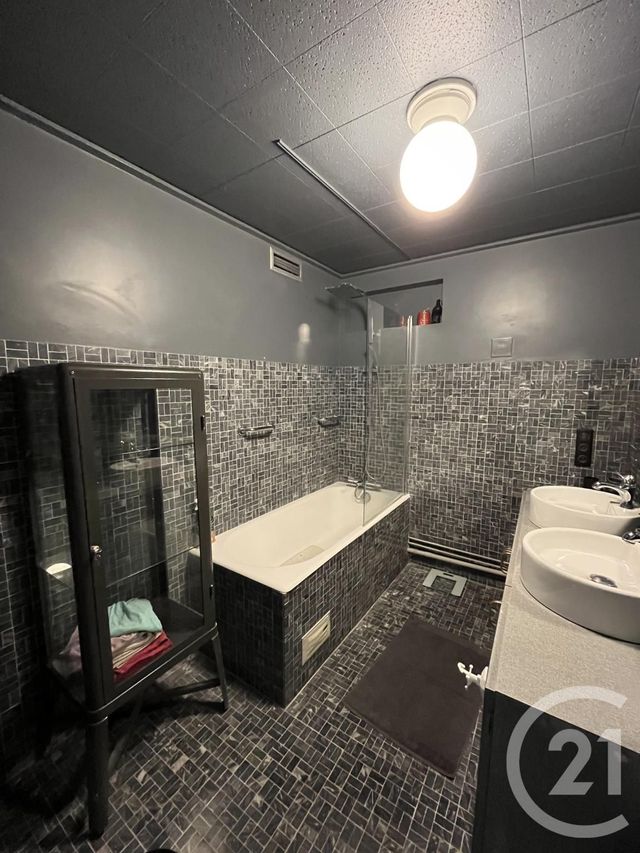 Appartement F2 à louer - 2 pièces - 78.49 m2 - ORLEANS - 45 - CENTRE - Century 21 Premium